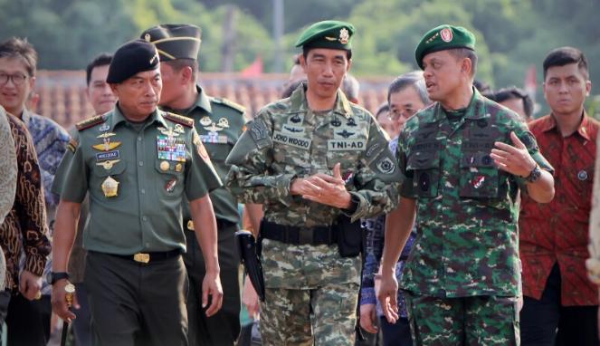 39jokowi panglima tni kasad.jpg